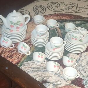 Vintage Strawberry Mini Tea Set
